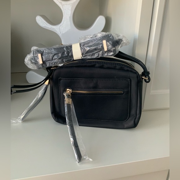 SONDRA ROBERTS SQUARED Nylon Black Double Zipper Crossbody Purse Bag BRAND NEW - Picture 12 of 13